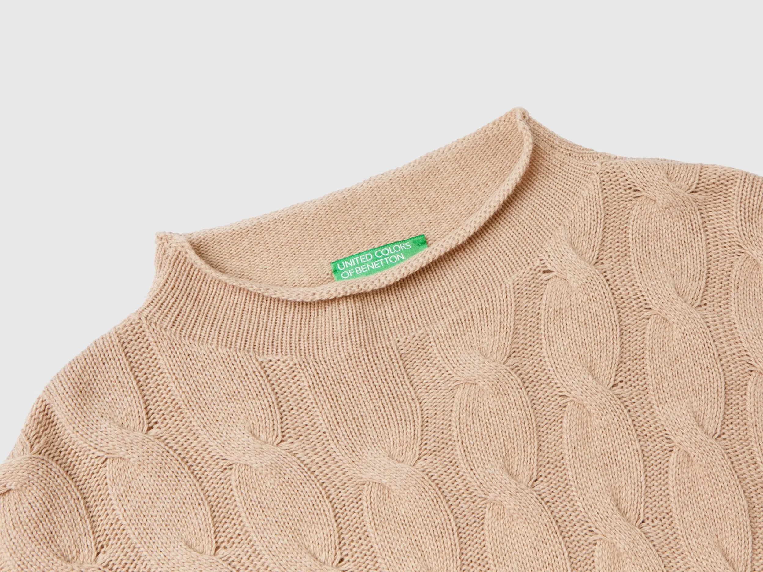 Cable knit sweater - Beige | Benetton