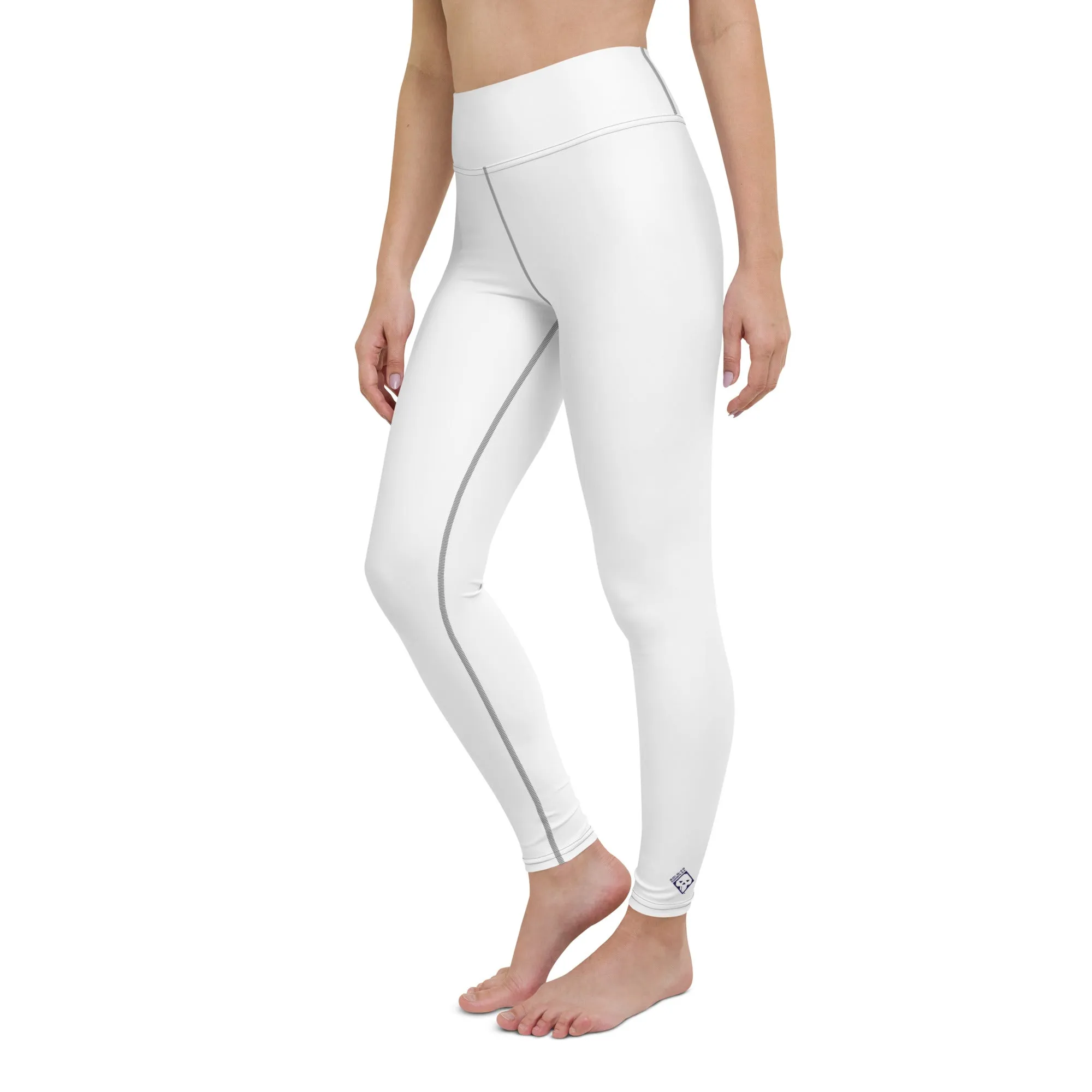 Chic Comfort: Women's Solid Color Workout Yoga Pants - Snow