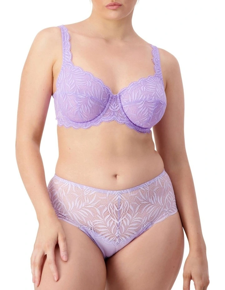 Essential Lace Balconette Underwire Bra in Sweet Lavender