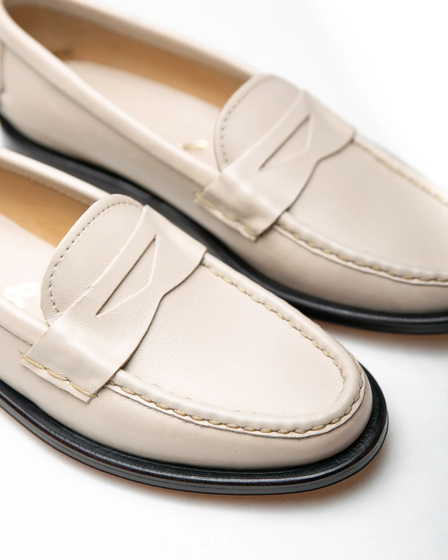 Moccasin 5325 Ivory