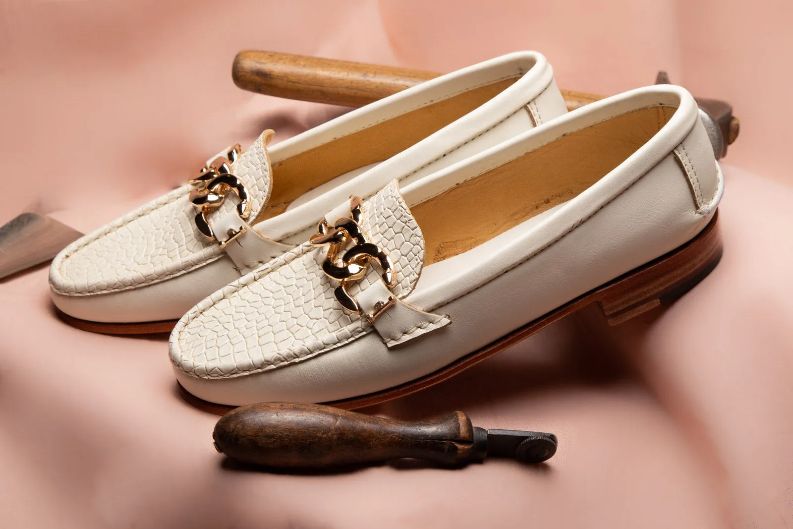 Moccasin 5327 Chain Ivory