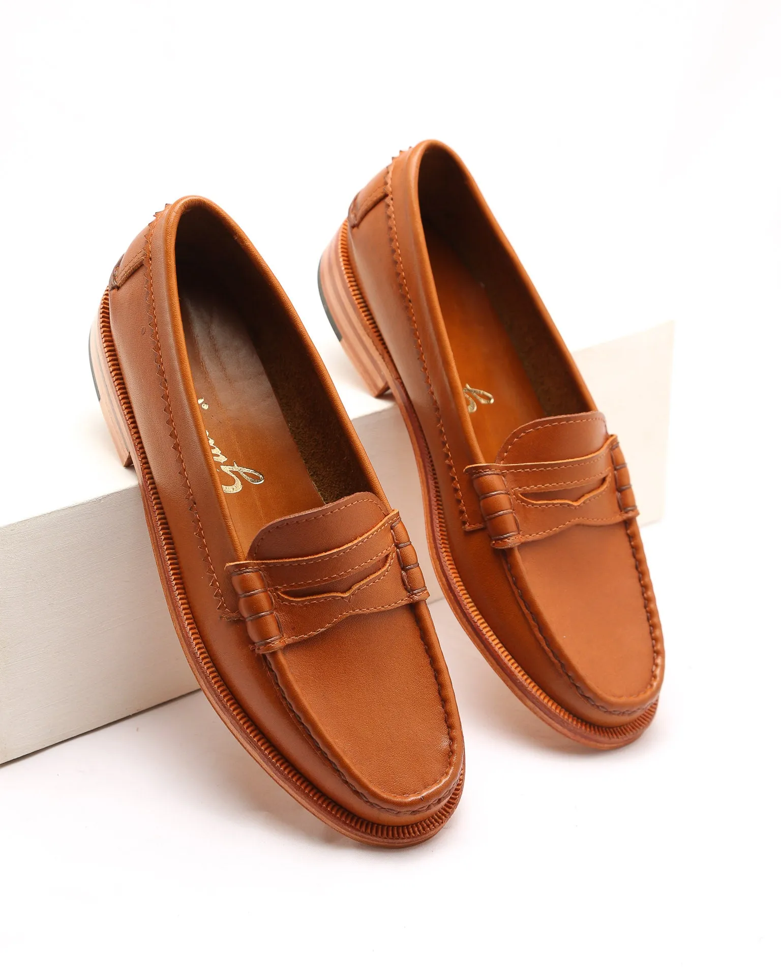 Moccasin 5379 Tan