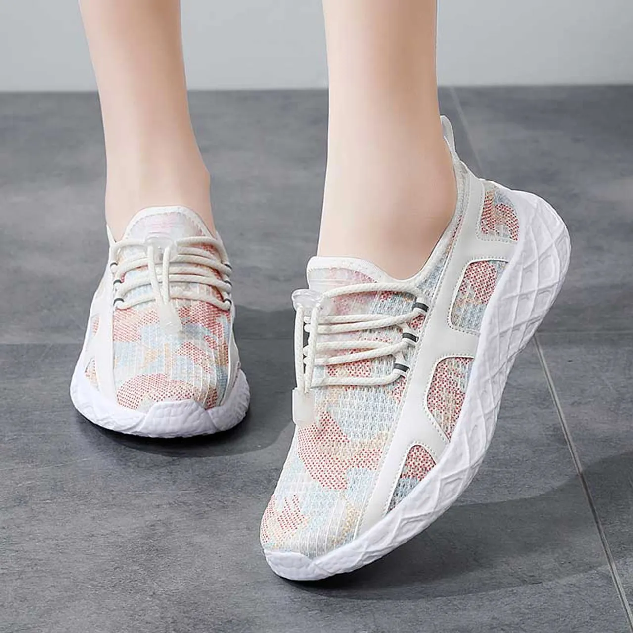 Pink pattern cloth casual shoe sneaker