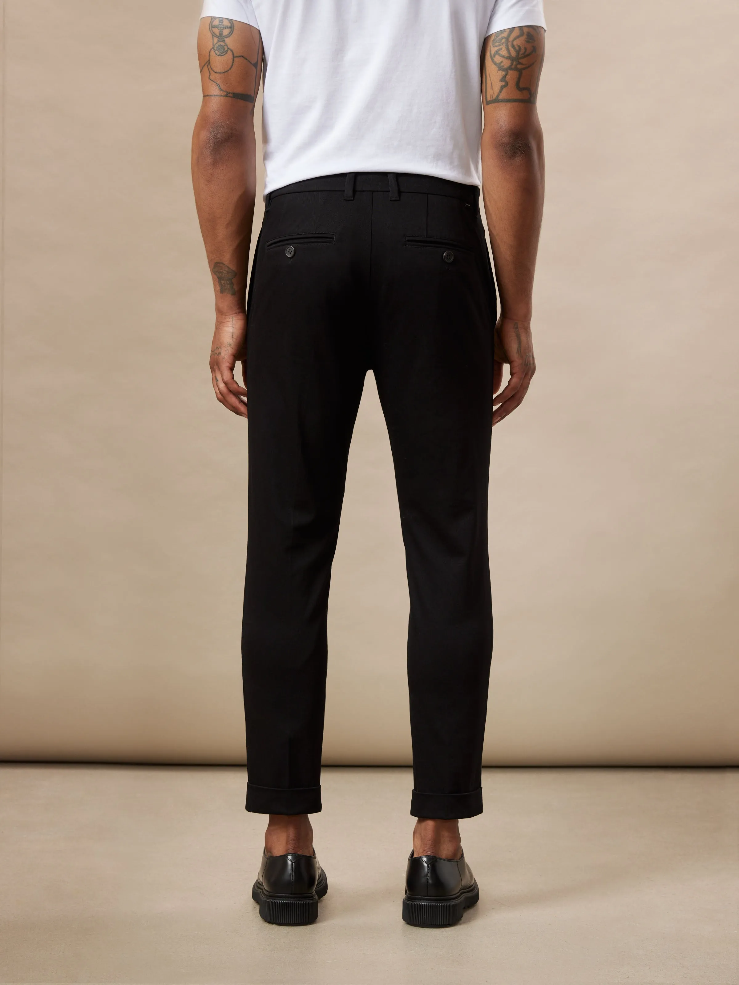 The Colin Tapered Flex Pant in Black