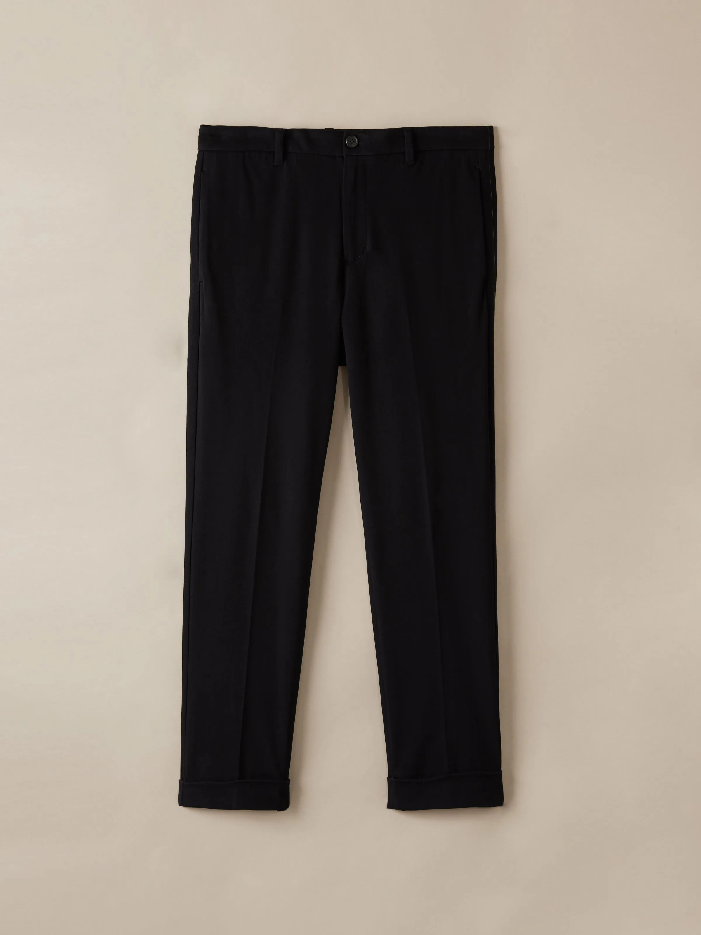 The Colin Tapered Flex Pant in Black