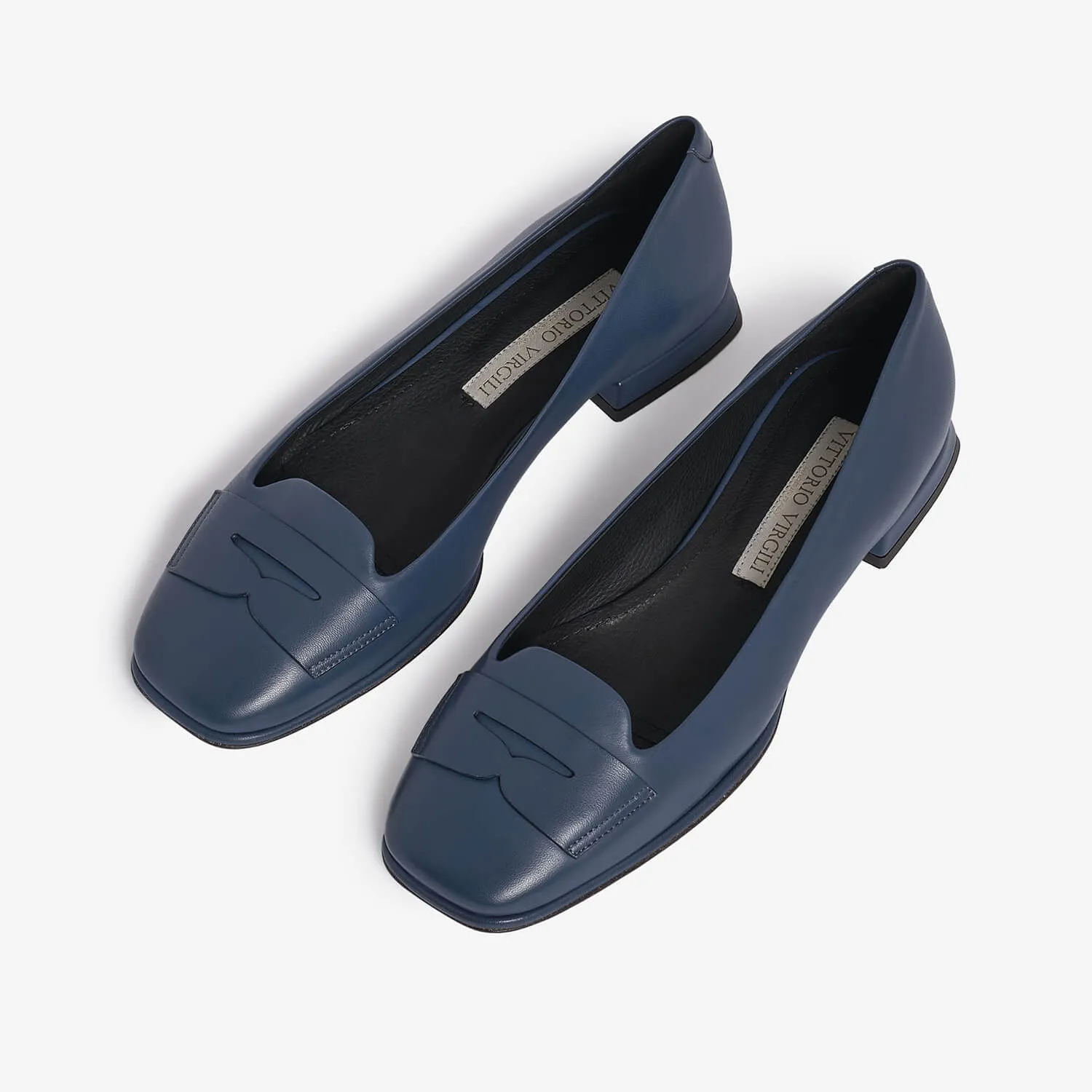 Women's leather ballet flat